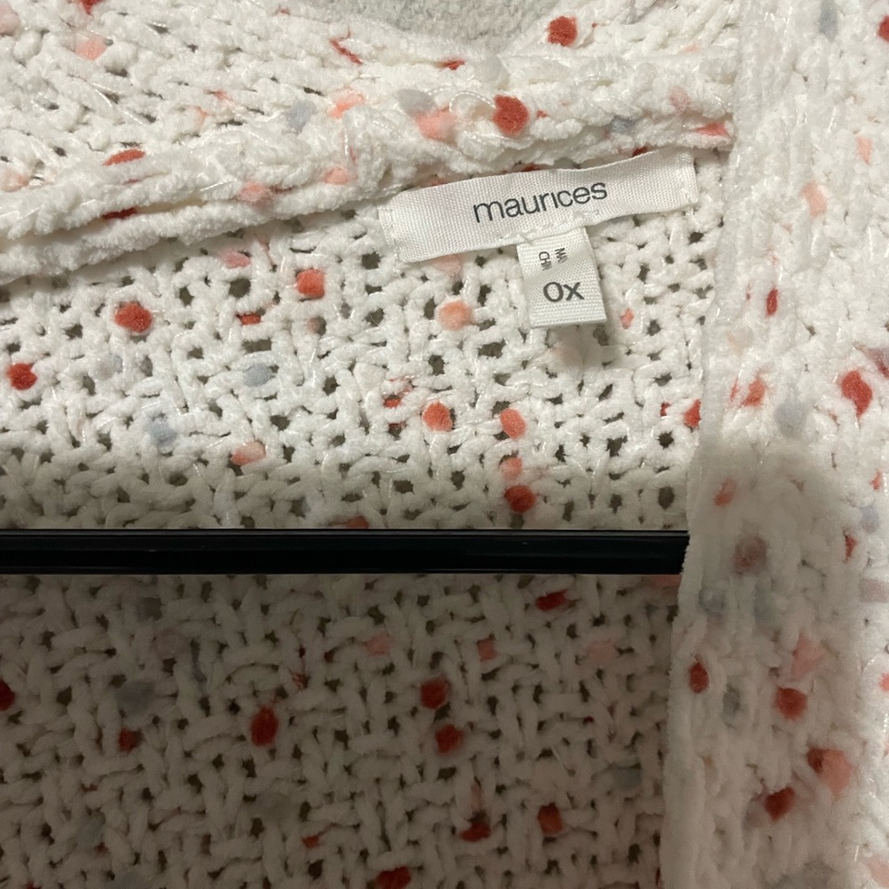 Maurices White and Red Speckled Knit Cardigan - Picture 2 of 3